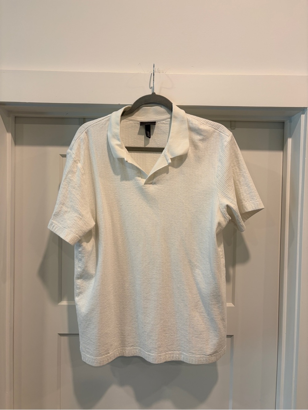 H&M Men's Cream Textured Polo Shirt